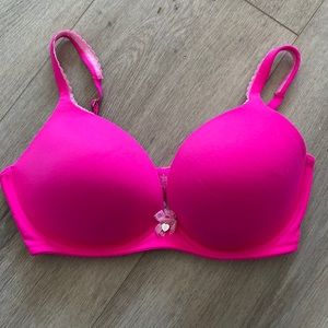 Victoria's Secret wireless bra 36D
